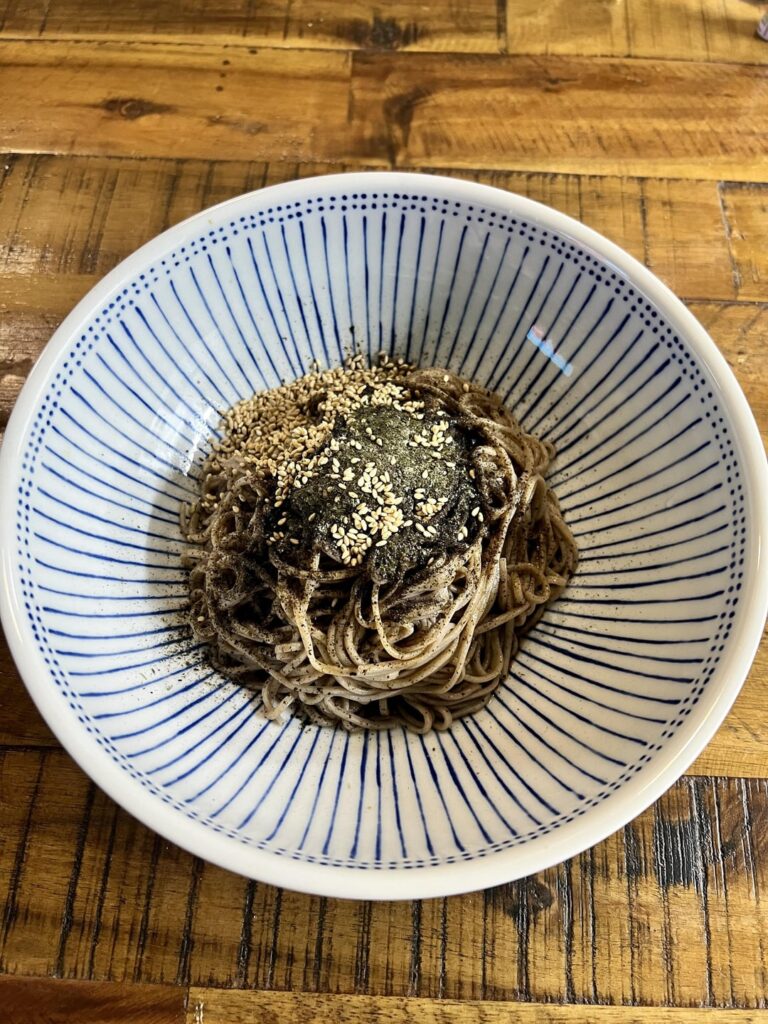 들기름 막국수 + 어묵국 / 오뎅국 (Sesame Oil Buckwheat Noodles + Fish Cake Soup)