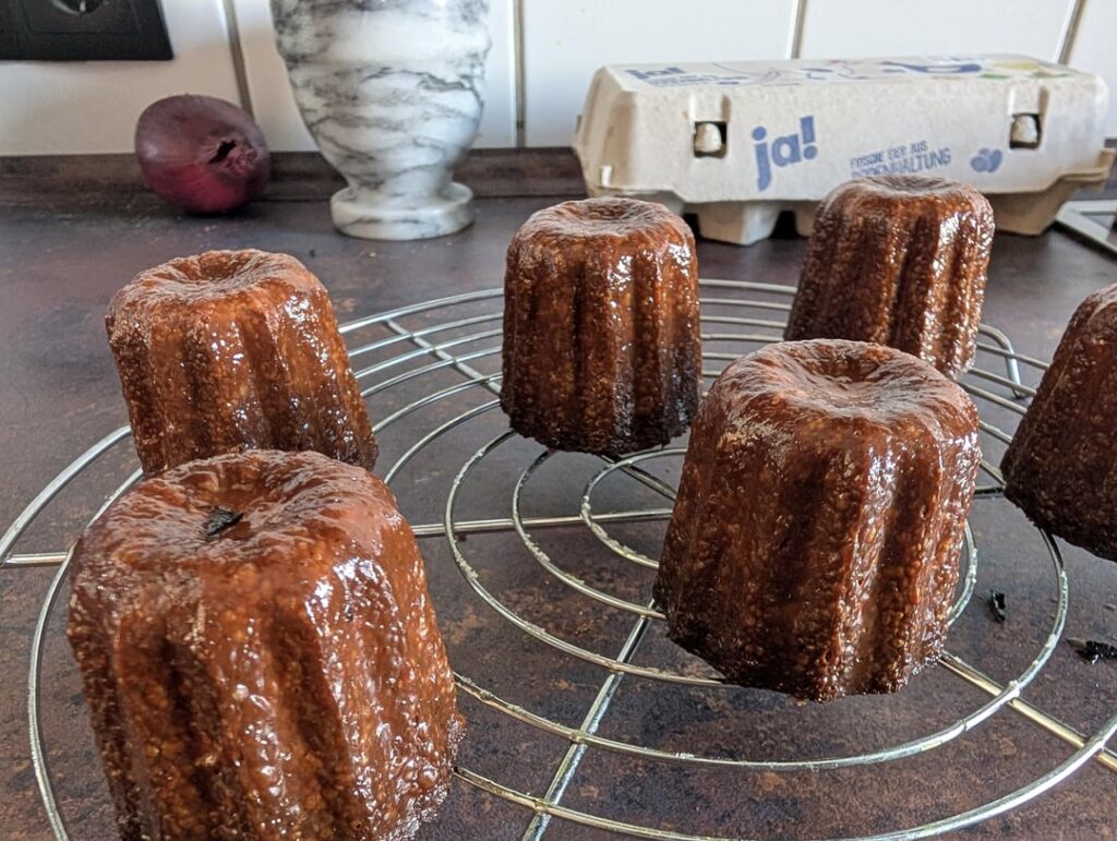 First try Canelé. I think I nailed it. (with recipe)