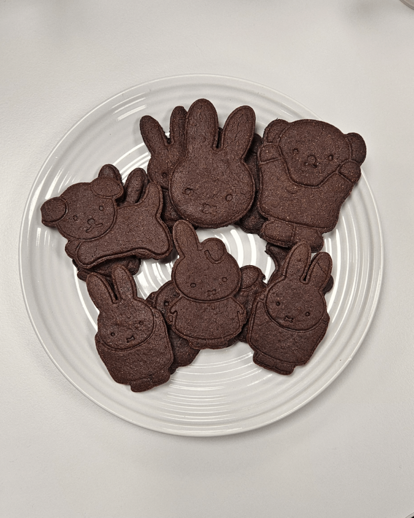 After a long hiatus, these were my first! Miffy choco sugar cookies.