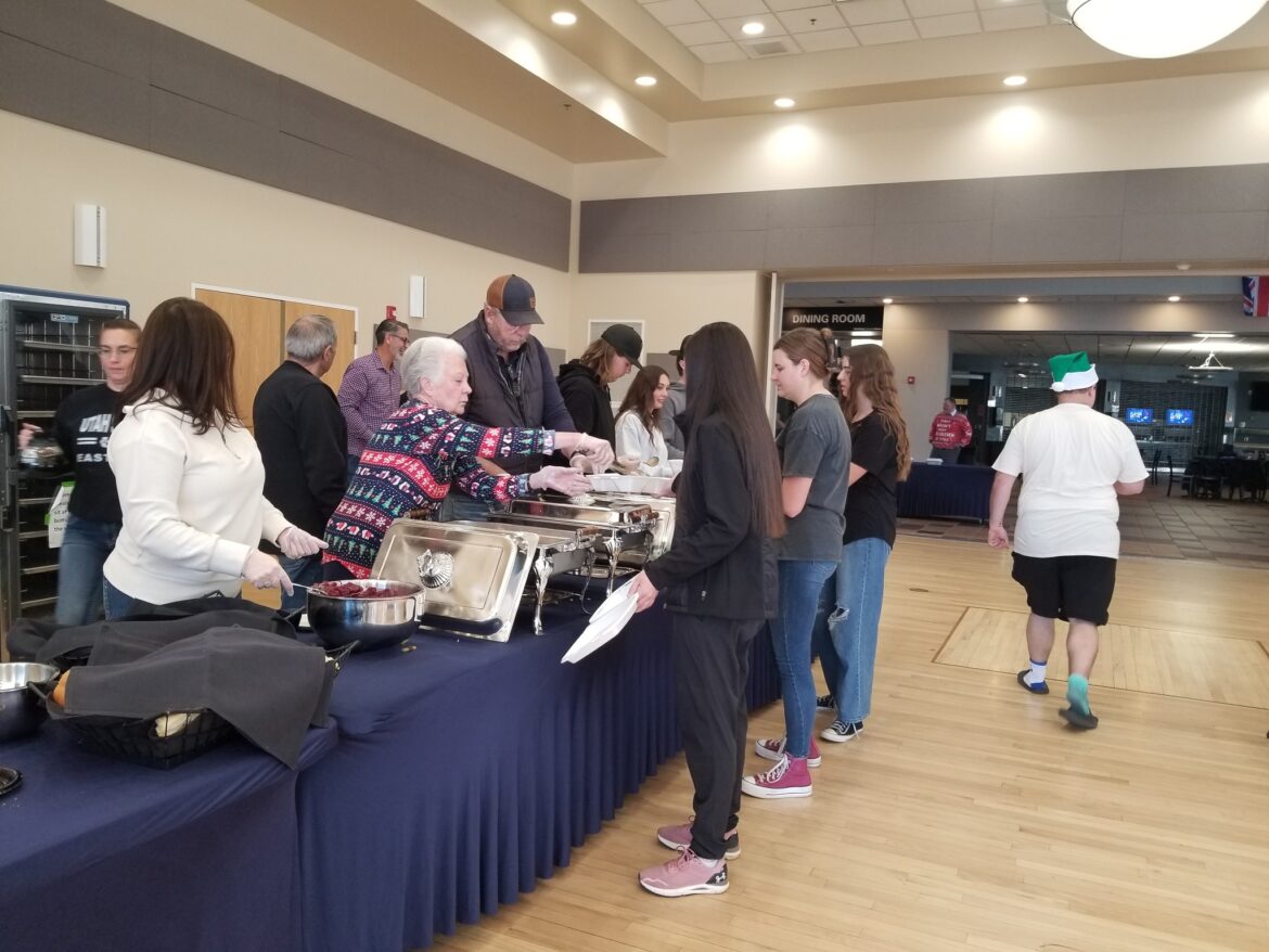 Community Christmas Dinner Unites Carbon County in the Spirit of Giving