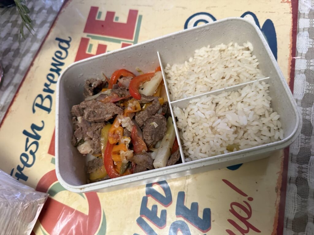 how many calories? meat + rice