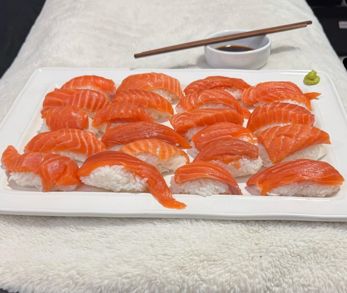 1st time attempting to make Steelhead Trout Nigiri, lets hear it from the masters. 🫣