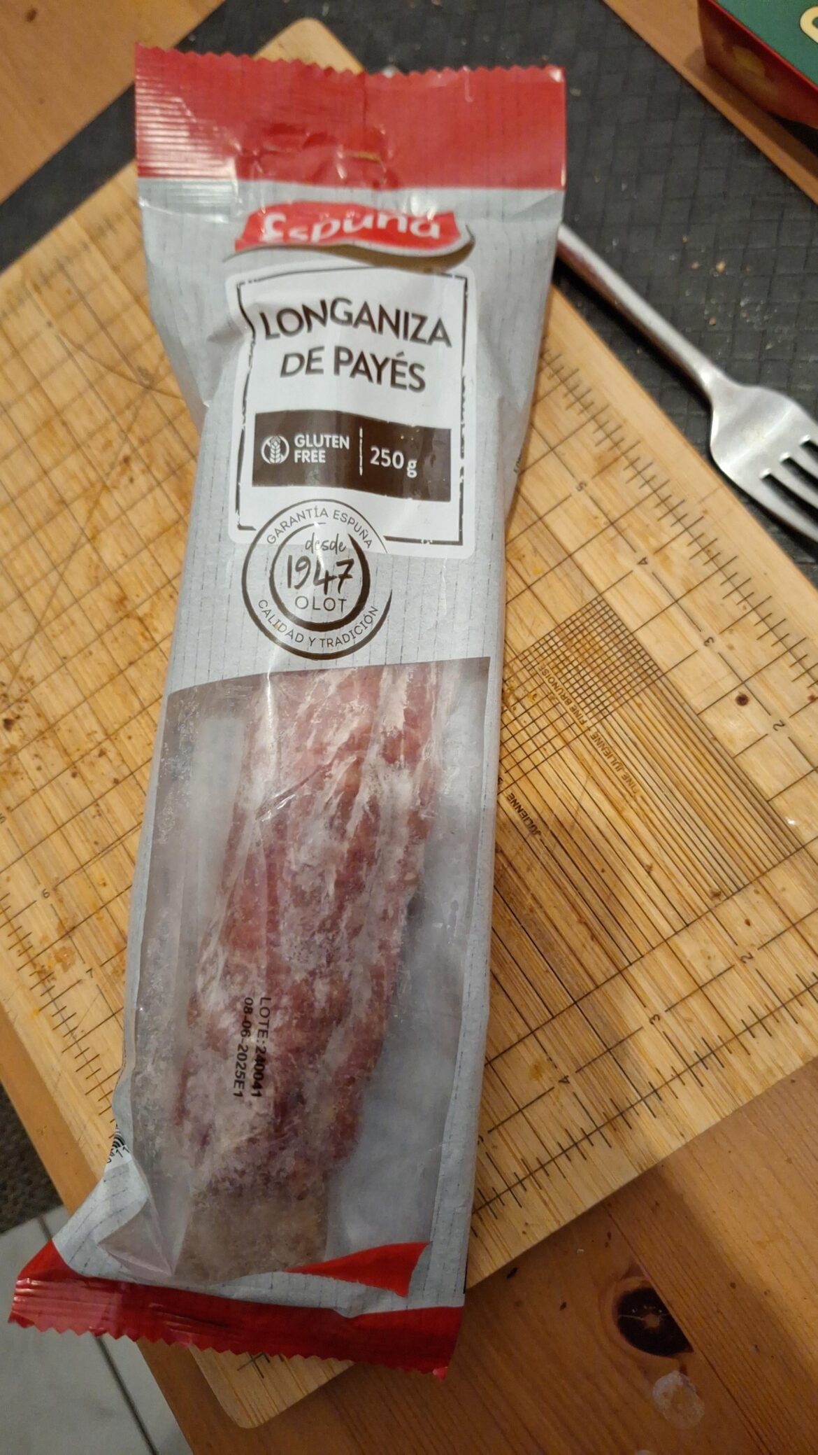 Longaniza de payés, does it need to be cooked to eat?