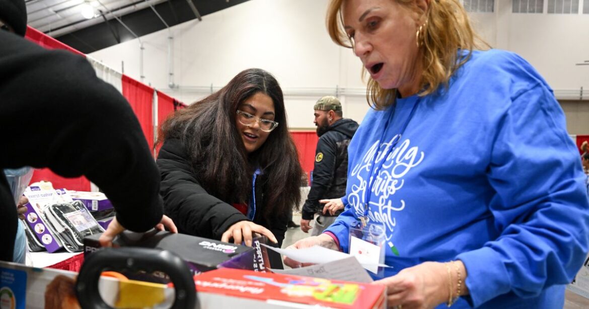 Christmas Bureau fundraising reached $582,000 to help thousands of people with food, books and toys