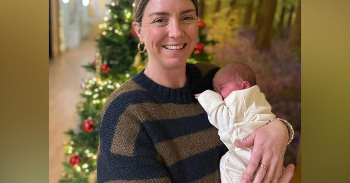 Mom beats 130,000-to-1 odds by giving birth to son on her birthday: Christmas | National