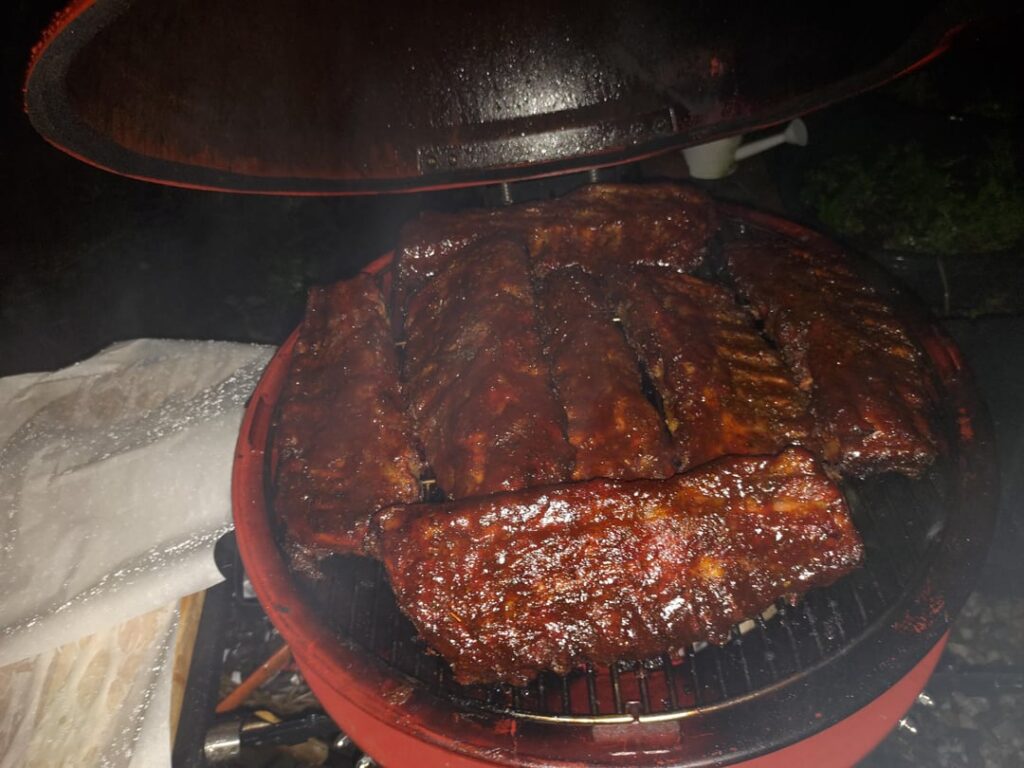 Lots of ribs on the kettle Joe