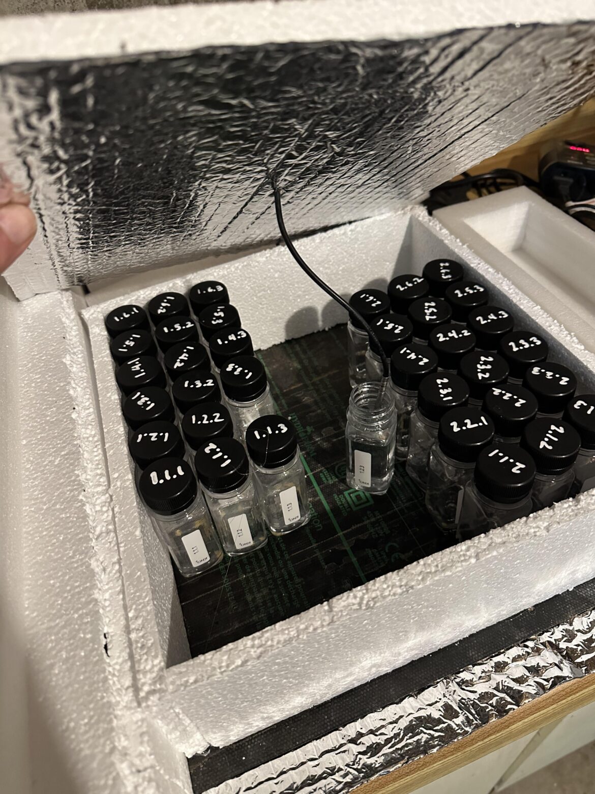 I can't fight this feeling anymore...🎵