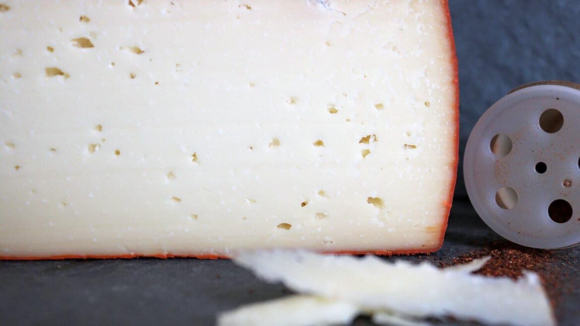 Day 1595 of posting images of cheese until I run out of cheese types: Redbud