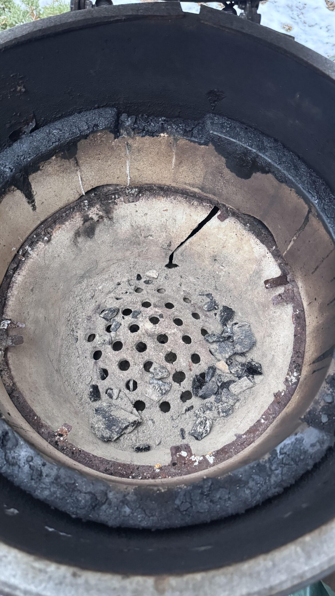 Is this cracked side an issue?