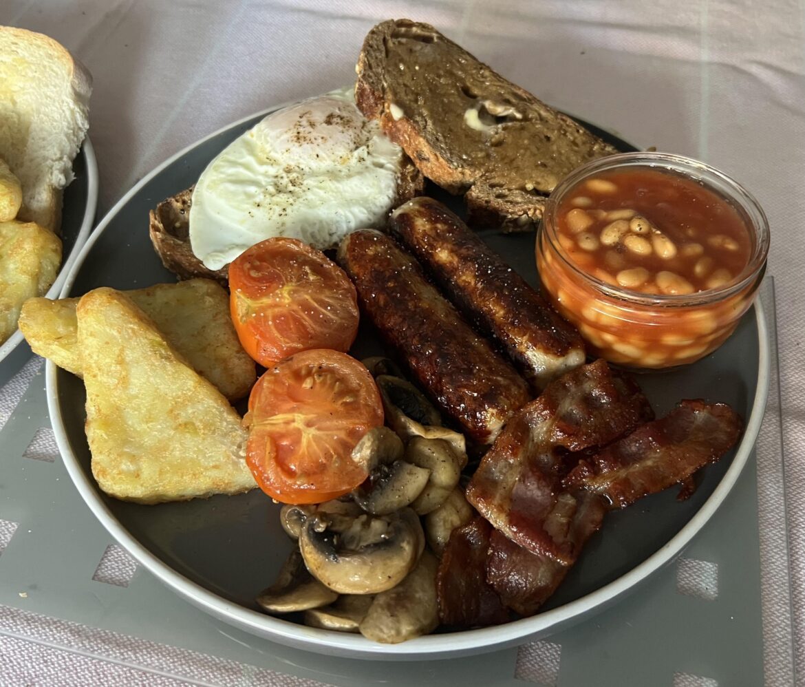 First post, made my mum a fry-up today and my veggie fry-up to the left