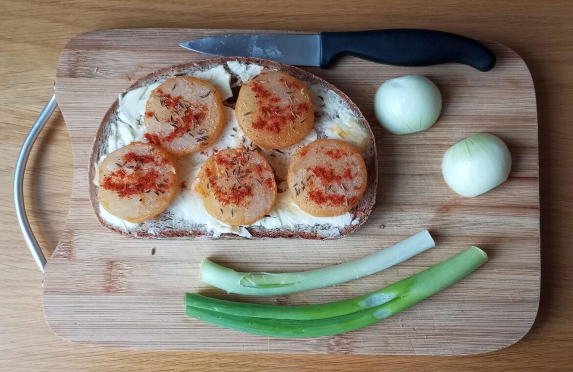 Czech eats Olomoucke Tvaruzky