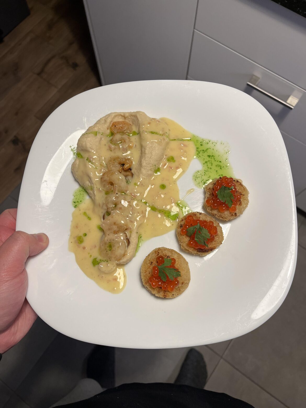 Celeriac purée, sautéed shrimp and mushroom, beurre blanc sauce, toasted bread with caviar