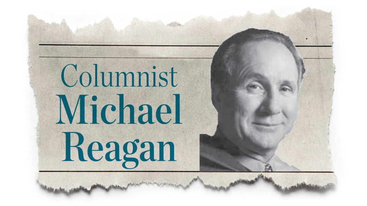 Michael Reagan: Tweeting the merry out of Christmas - The Tribune