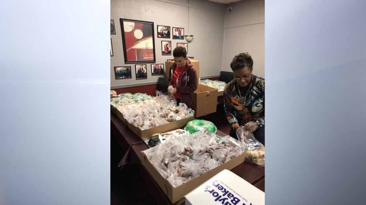 Kountry Kitchen to host 16th annual Christmas dinner to spread holiday cheer - Indianapolis News | Indiana Weather | Indiana Traffic