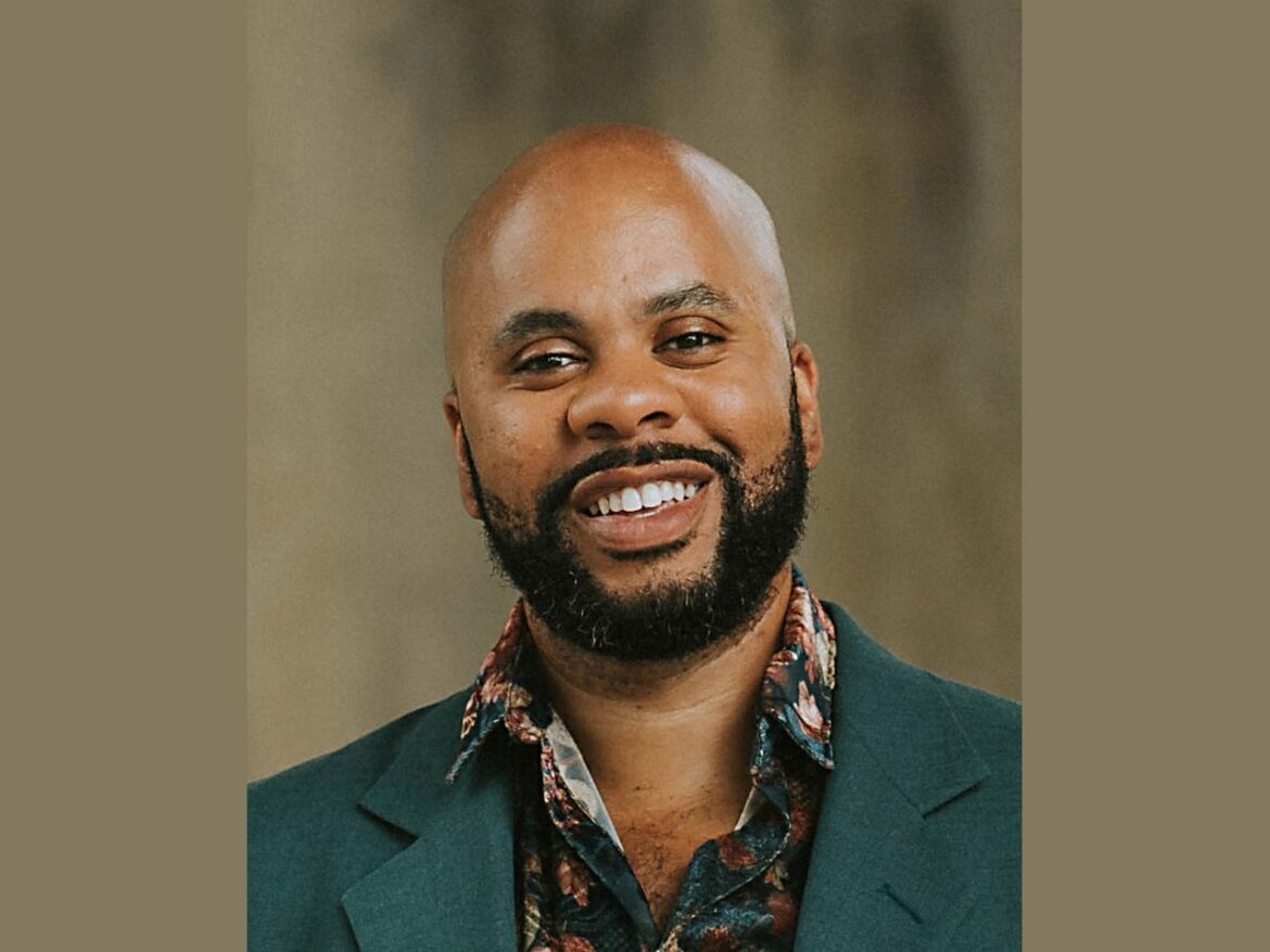 Asking Eric: Our son said the guest we brought to Thanksgiving dinner ‘didn’t fit in’