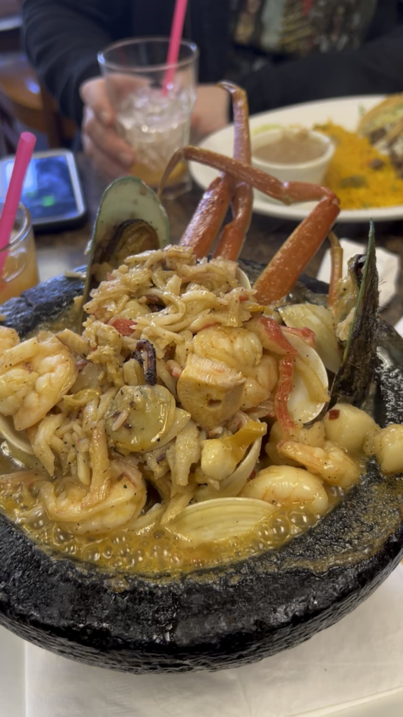 Mariscos y taquiera de chemos #2