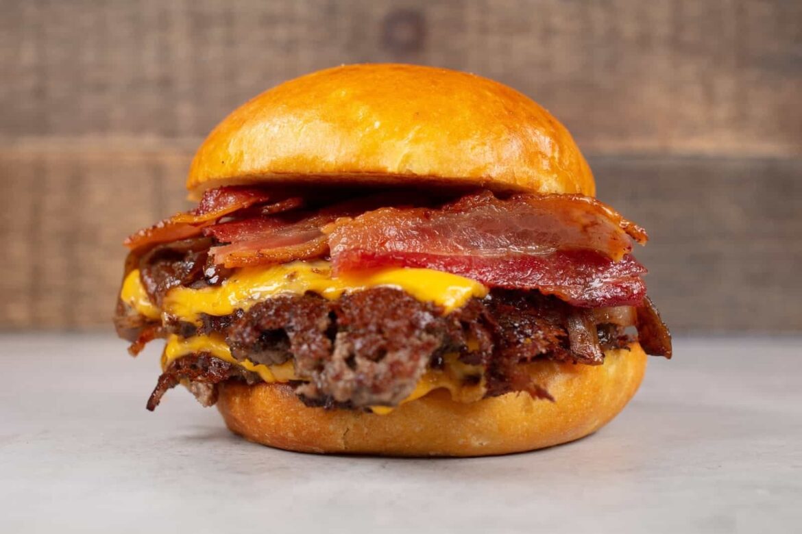A new burger joint with an unusual name just opened in Toronto - Crack Burger