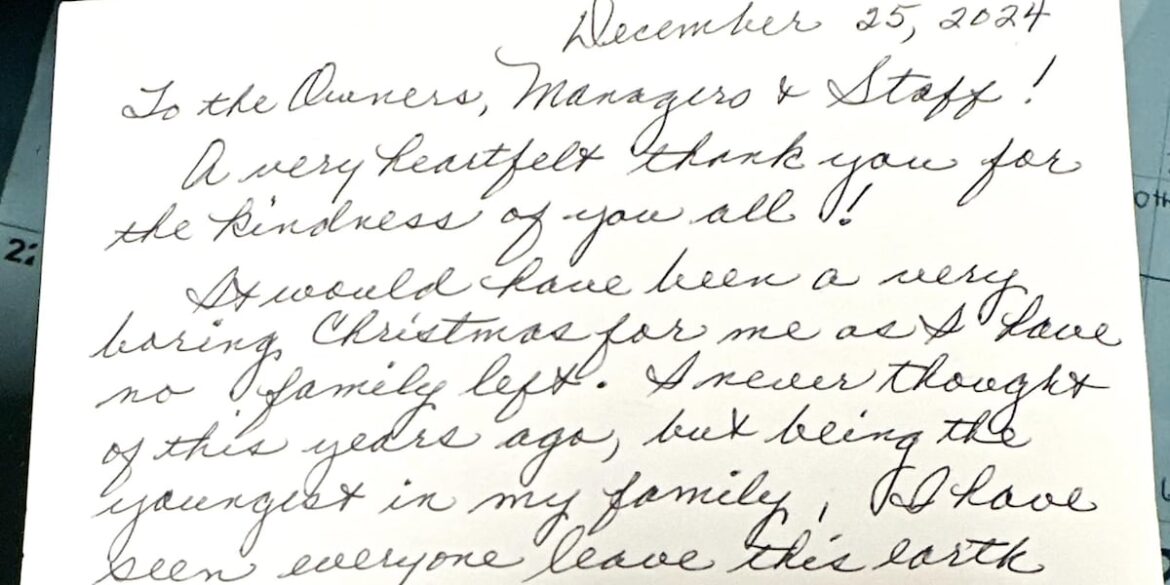 Restaurant looking for woman who left a heartfelt note to staff on Christmas Day