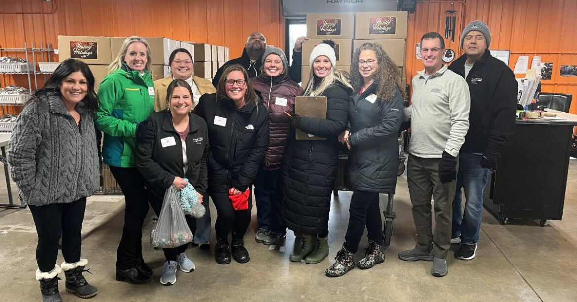 Pokagon Band and its Four Winds Casinos Donate 1,000 Christmas Food Boxes to Those in Need