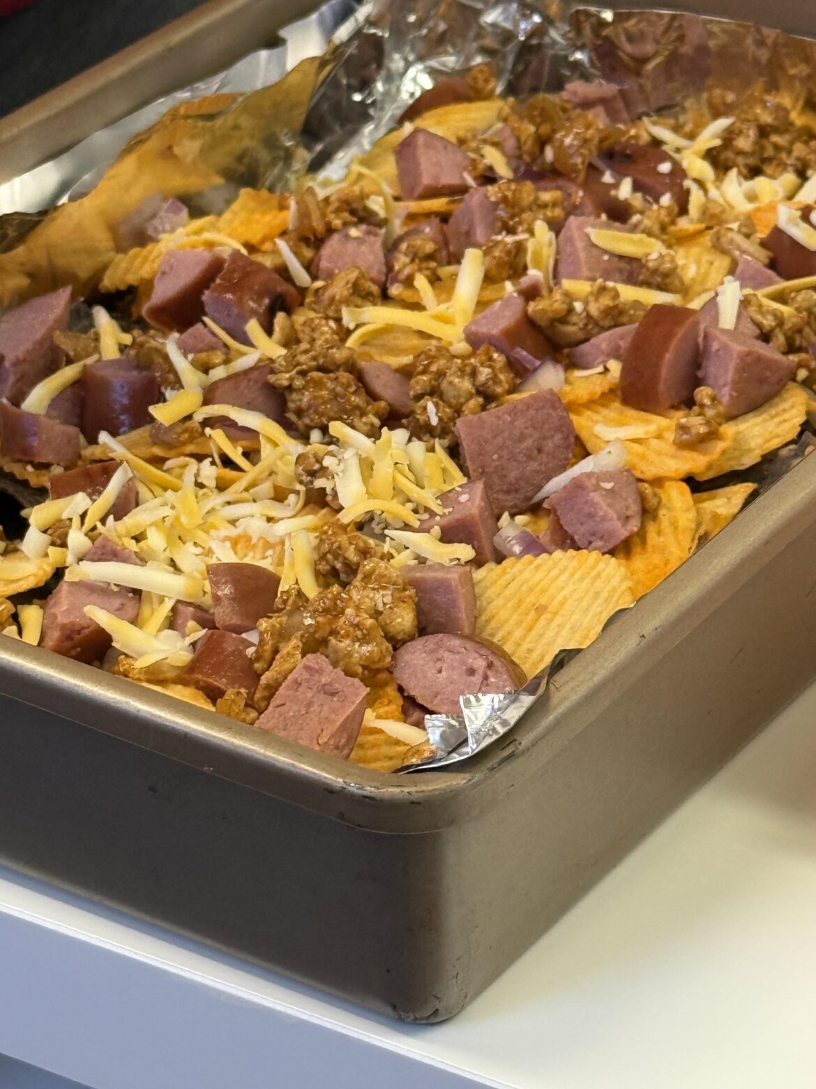 The oven broke for a second, turned off on its own accord when my brother put this in the oven.