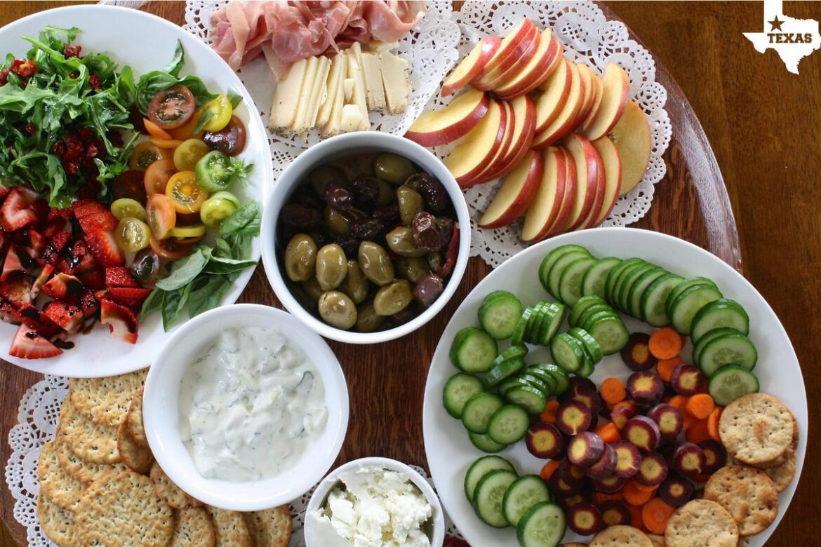 List Of Appetizer Ideas Before the Big Thanksgiving Dinner