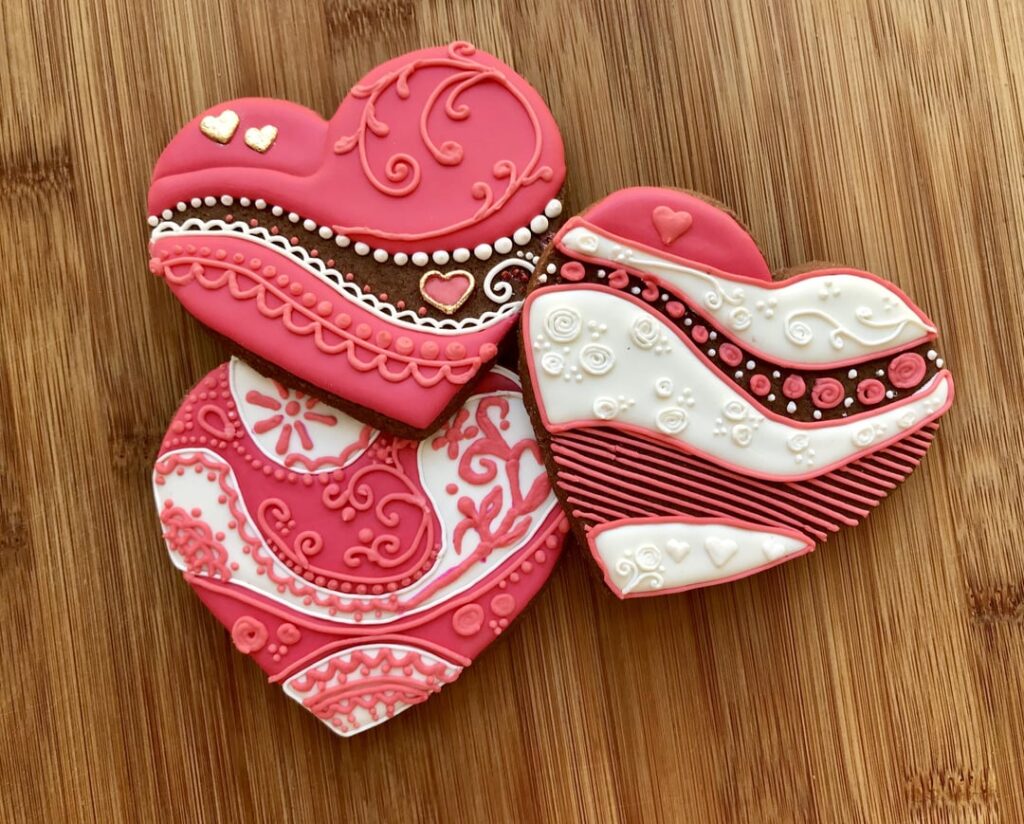 Looking back: Feb. 2019 about 6-8 months after I picked up my first icing bag. Still a hobby and not a business at this point…