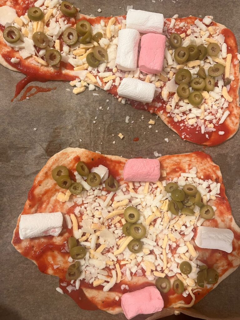 My 5 year old nephew created pizza with marshmallow 🤢
