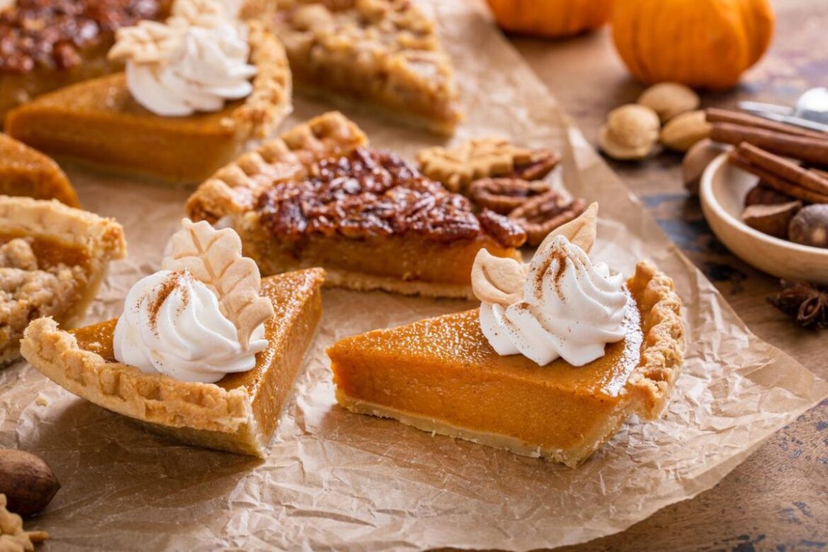 14 Thanksgiving Desserts Even the Pickiest of Eaters Will Gratefully Gobble Up