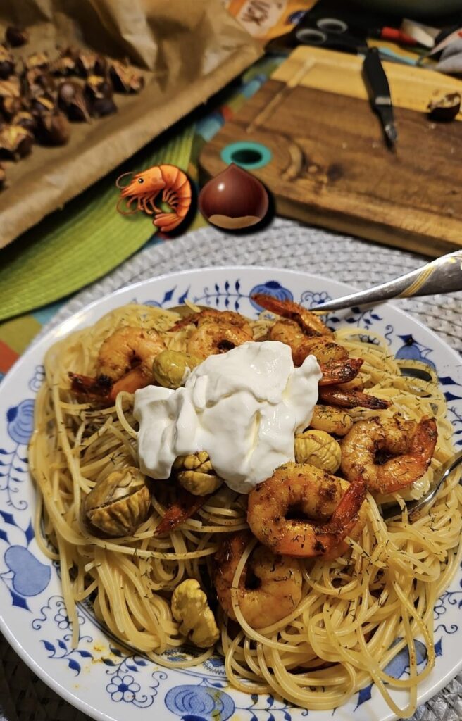 Spaghetti with roasted Chestnuts, Shrimp and Sour Cream