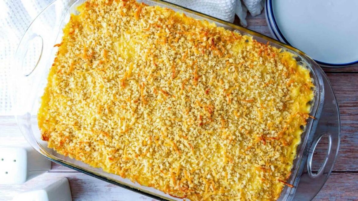 Comfort Food Goals: This Baked Mac and Cheese Has It All
