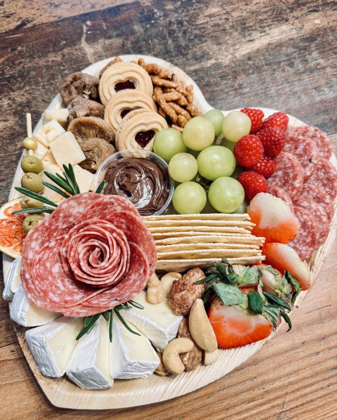 Valentine’s Day 10 inch board