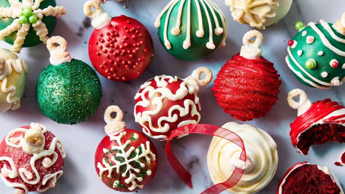 90 Over-The-Top Cute Christmas Treats Even Grinches Can't Resist