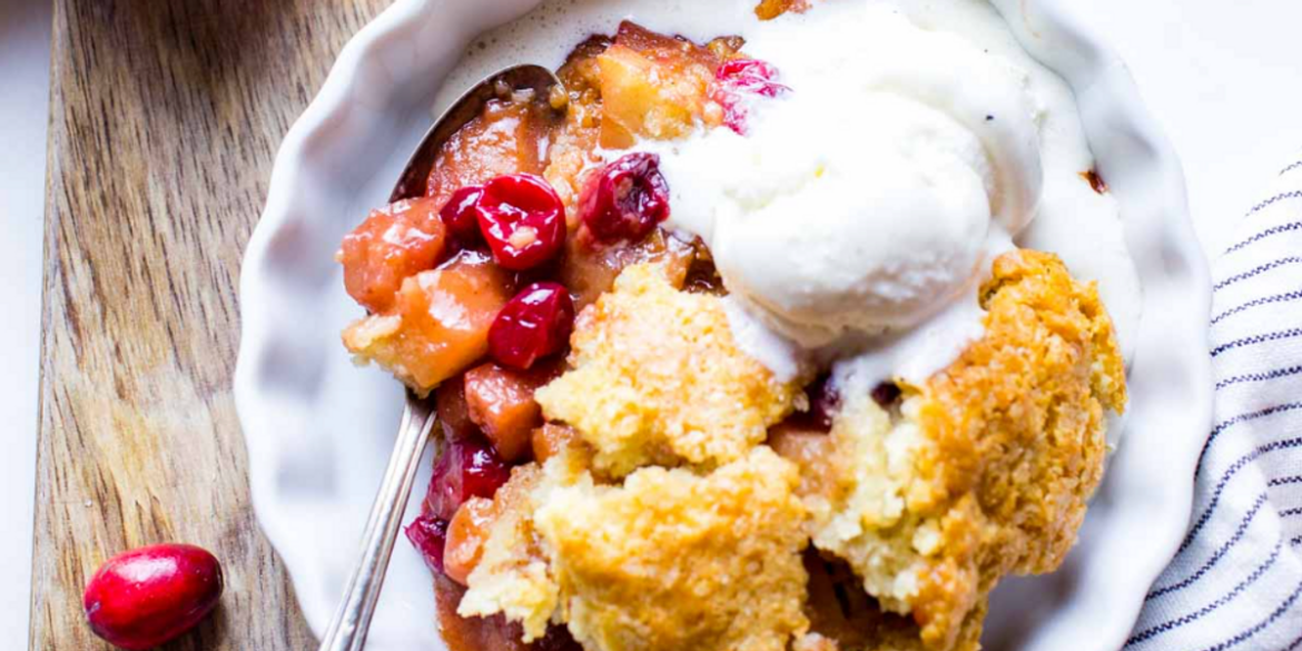 60 Festive Christmas Desserts To Get In The Holiday Spirit