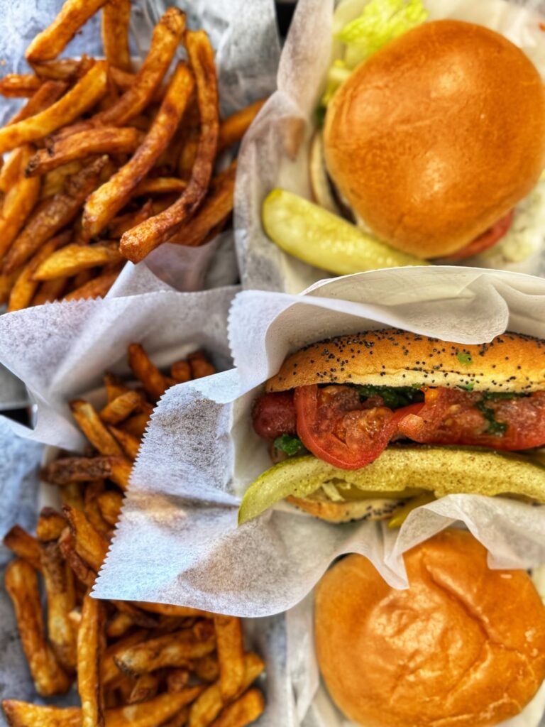 Quick lunch at Poochies