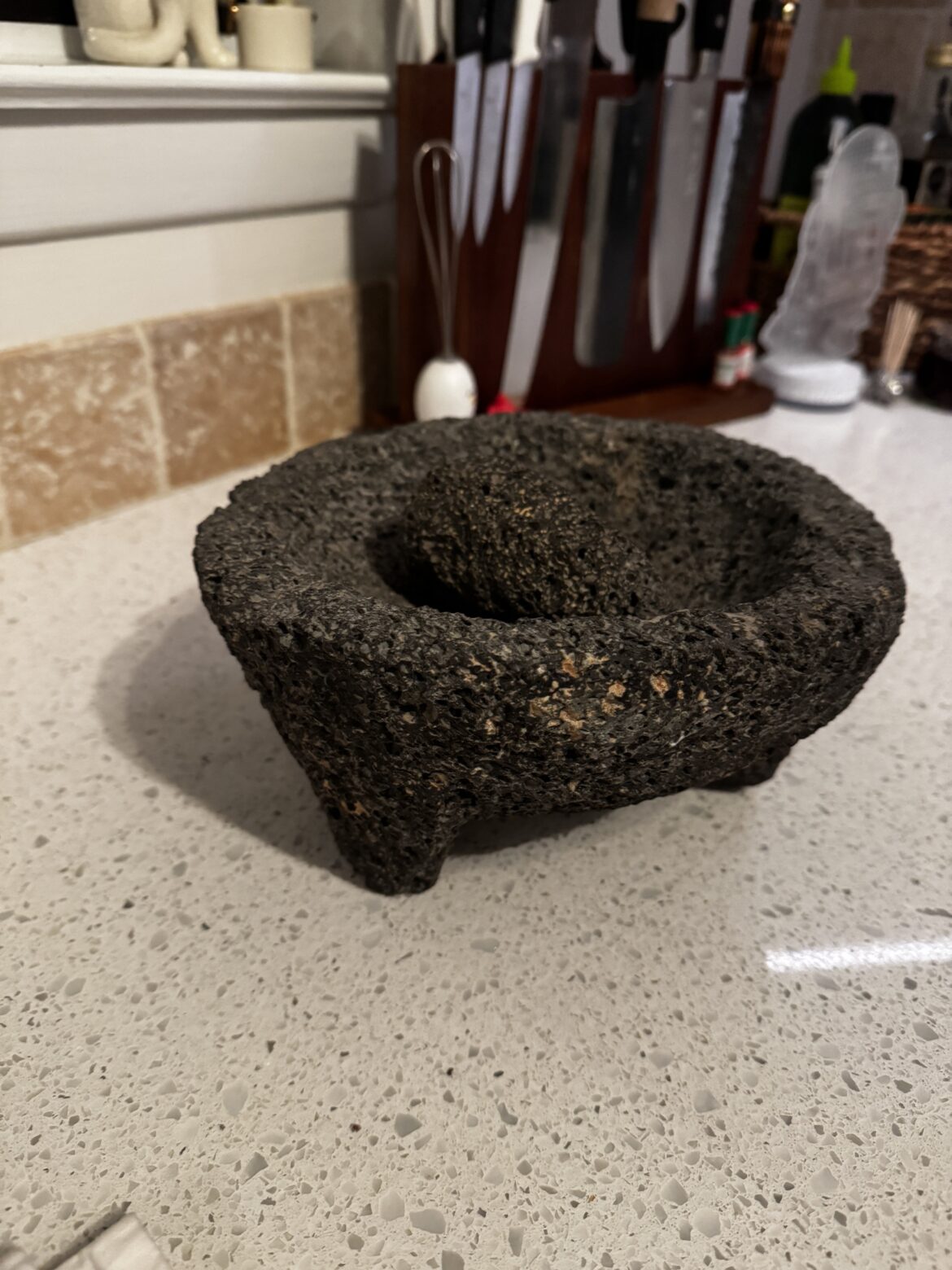 Got this new to me molcajete. Trying to figure out if it's volcanic rock or not - could use other eyes. (More info in comments)