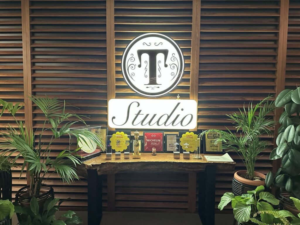 Tresind Studio (2*), Dubai, Dinner