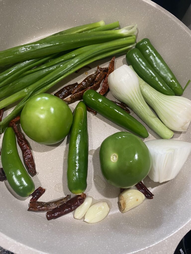 Salsa verde con aceite de olivo.  Receta de mi esposo