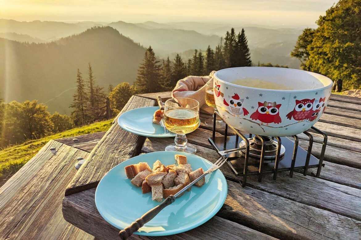 11 ways to experience cheese in Switzerland!