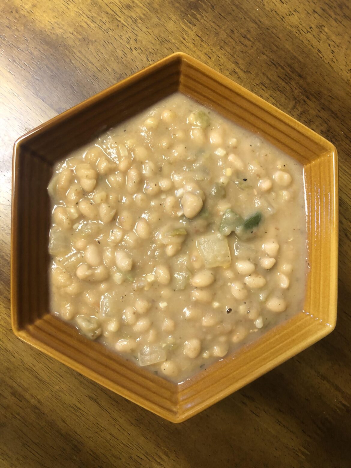 Green hatch chili bean soup! Low calorie, bulk, and cheap Green hatch chili bean soup! Low calorie, bulk, and cheap