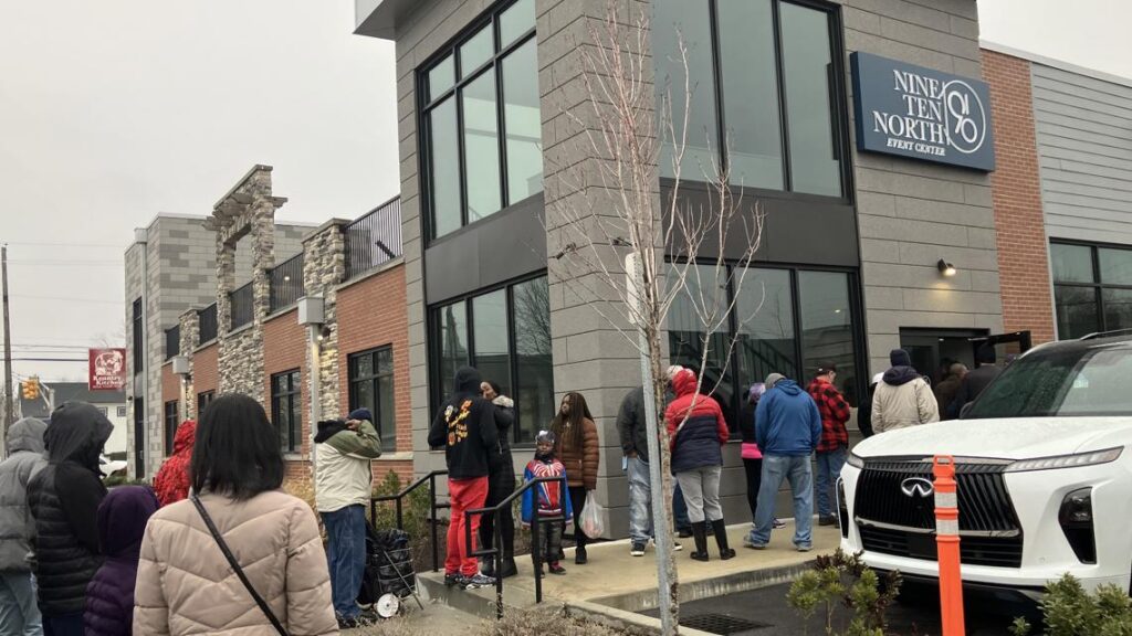 Kountry Kitchen provides free meals on Christmas