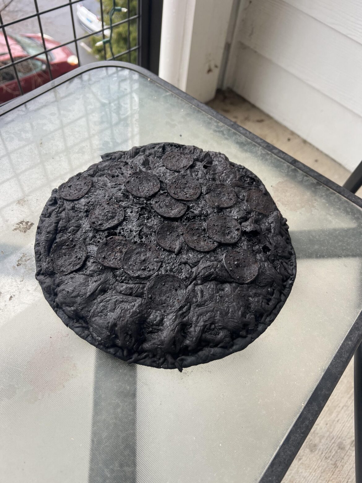 How remove burnt smoke smell from apartment?