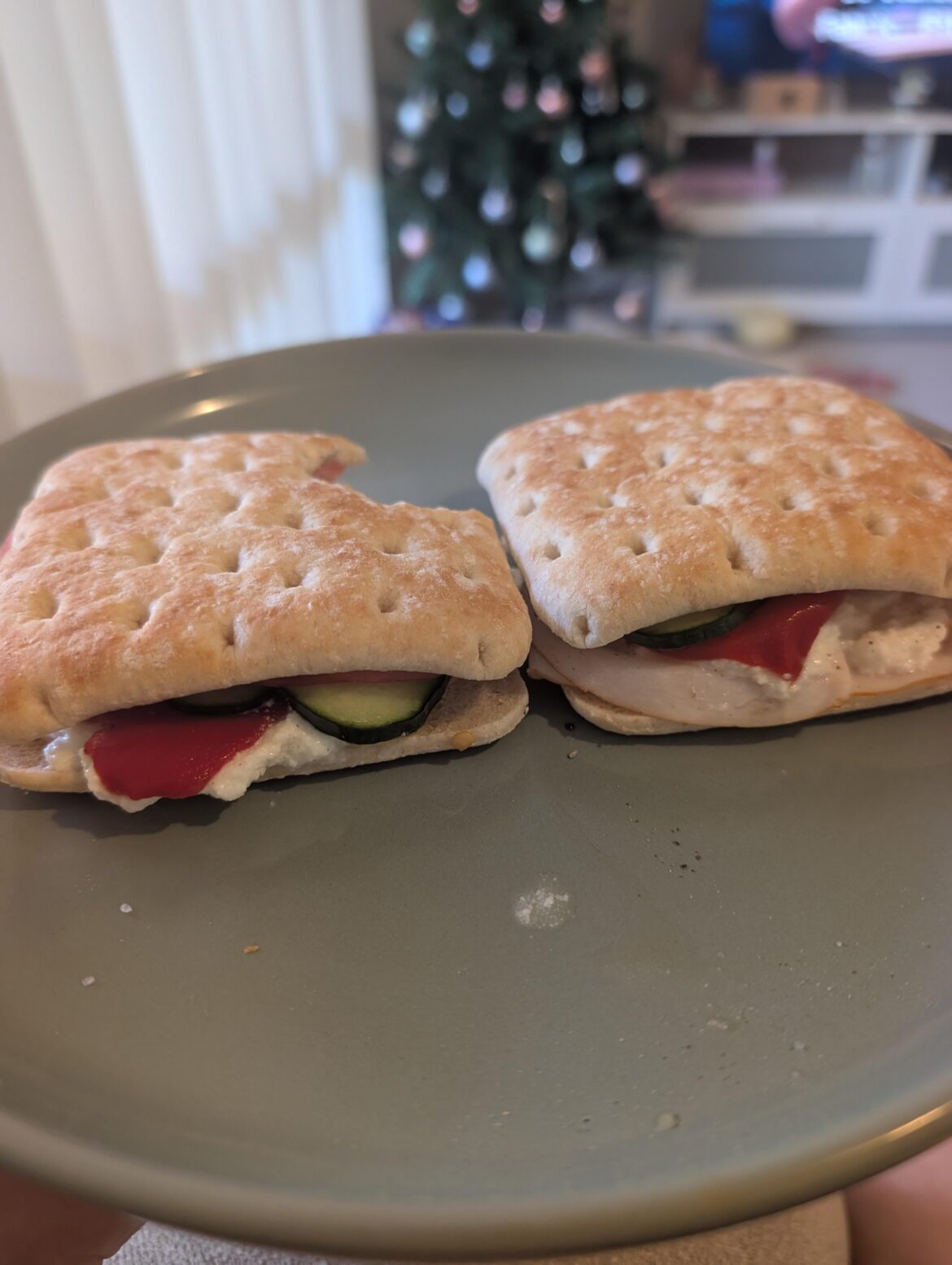 Turkey sandwiches, about 400 cal total for the both of them together.
