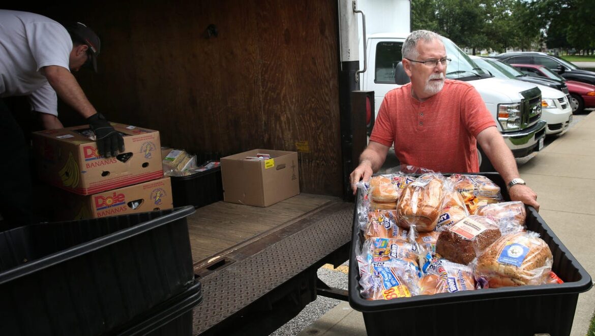 Springfield area food banks to help make Thanksgiving dinner