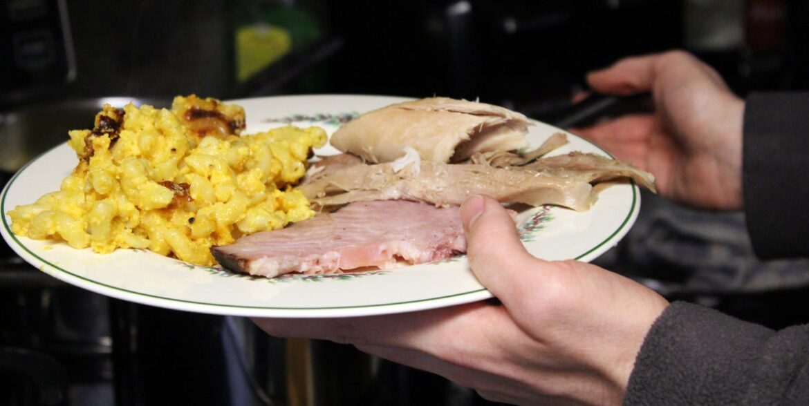 Should Mac & Cheese Be Served At Thanksgiving?