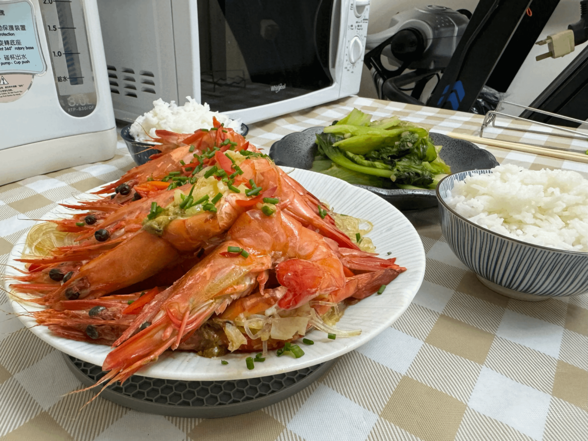 Glass Noodles and Garlic Butter Shrimp