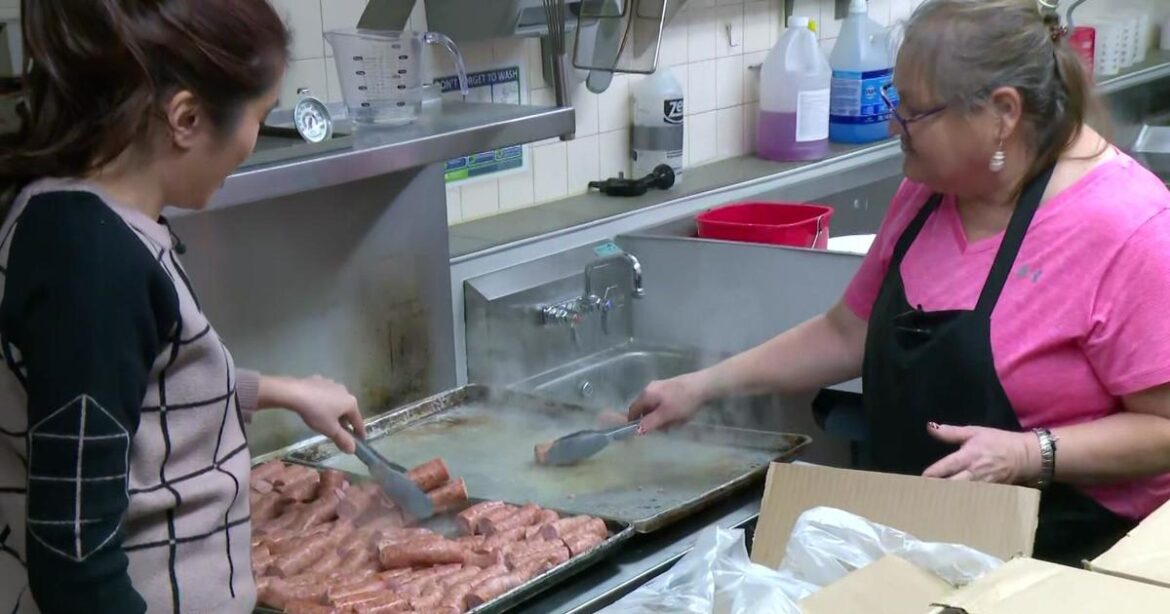 Volunteers prepare Elk River's annual Community Christmas Dinner