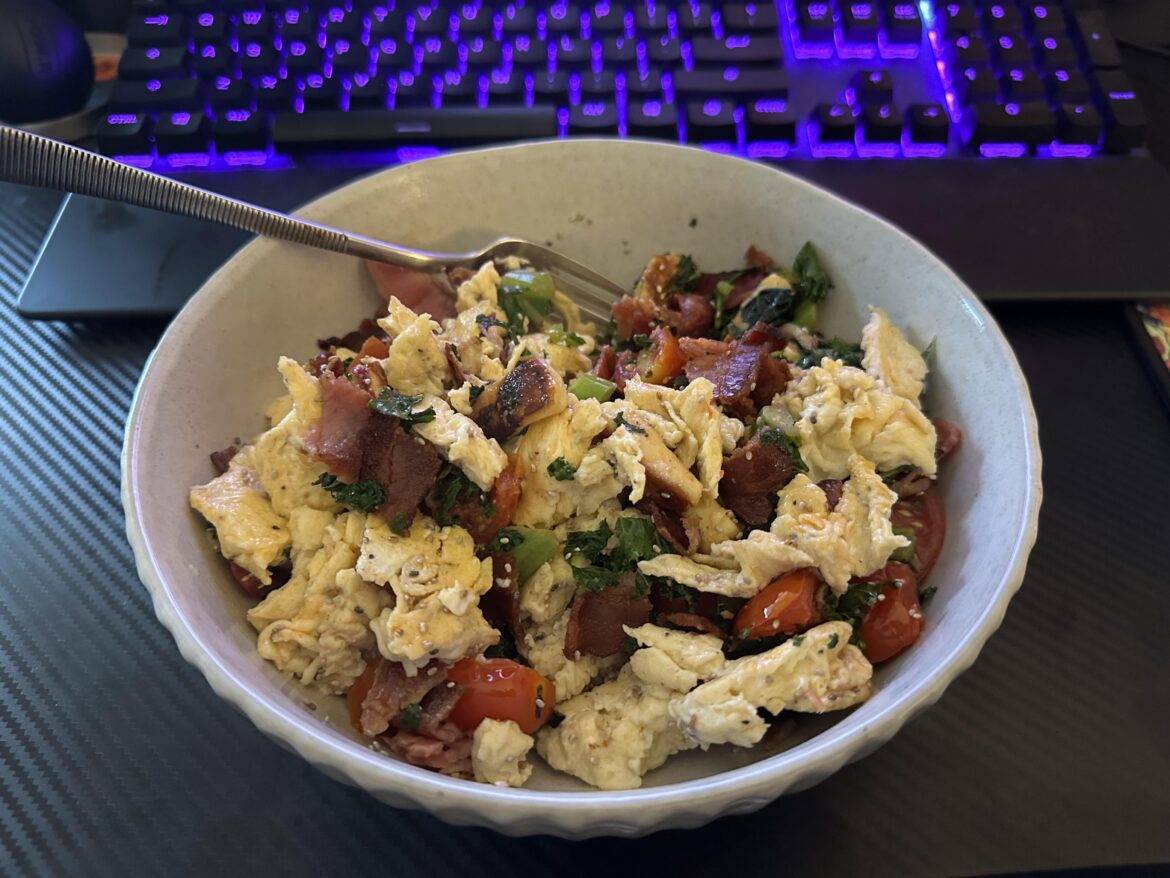 I’ve been loving my keto breakfast bowl the last few days!