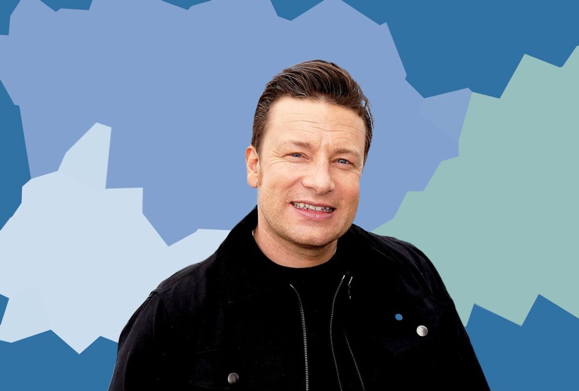 Jamie Oliver’s Christmas tree Camembert appetizer is the gooey gift we deserve Jamie Oliver’s Christmas tree Camembert appetizer is the gooey gift we deserve