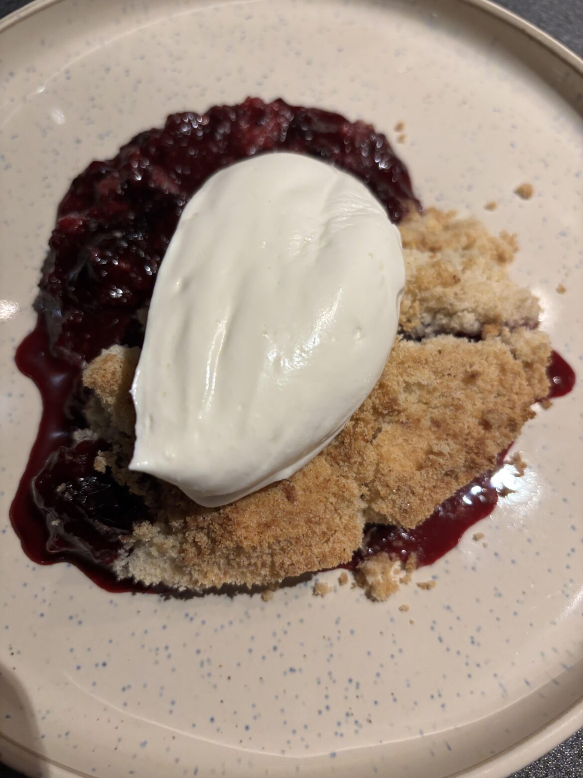 Homemade Berry crumble and vanilla cream