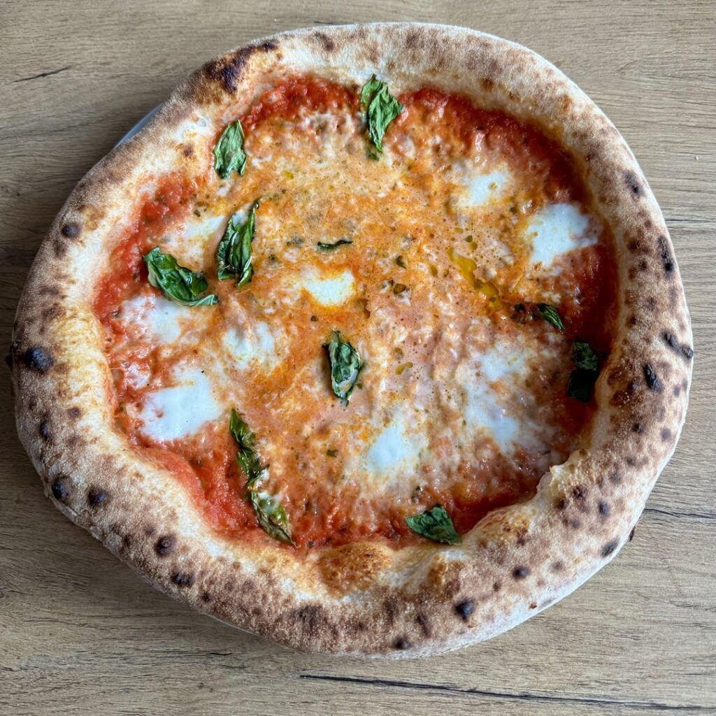 Pizza Margherita (Johnny di Francesco dough)